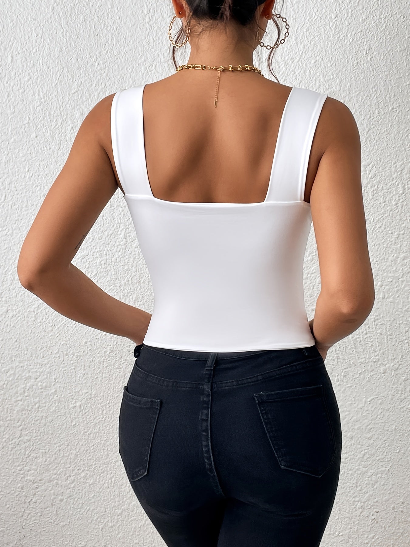 Stretchy Women's Crop Tank Top - Casual Everyday Essential - Soft, Breathable, Sleeveless, Solid Color, Comfortable, Relaxed Fit, Women's Clothing