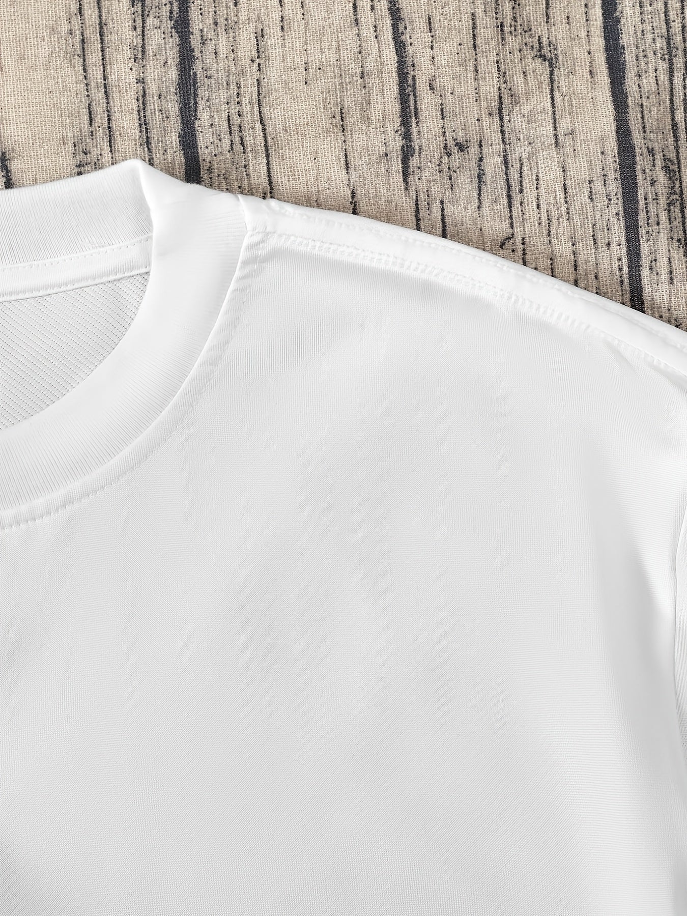 Mens Geometric Print Crew Neck T-Shirt - Soft Slight Stretch Polyester Fabric, Casual Short Sleeve Tee for Summer Spring Fall, Unique Applique Artwork, Machine Washable, Perfect Gift