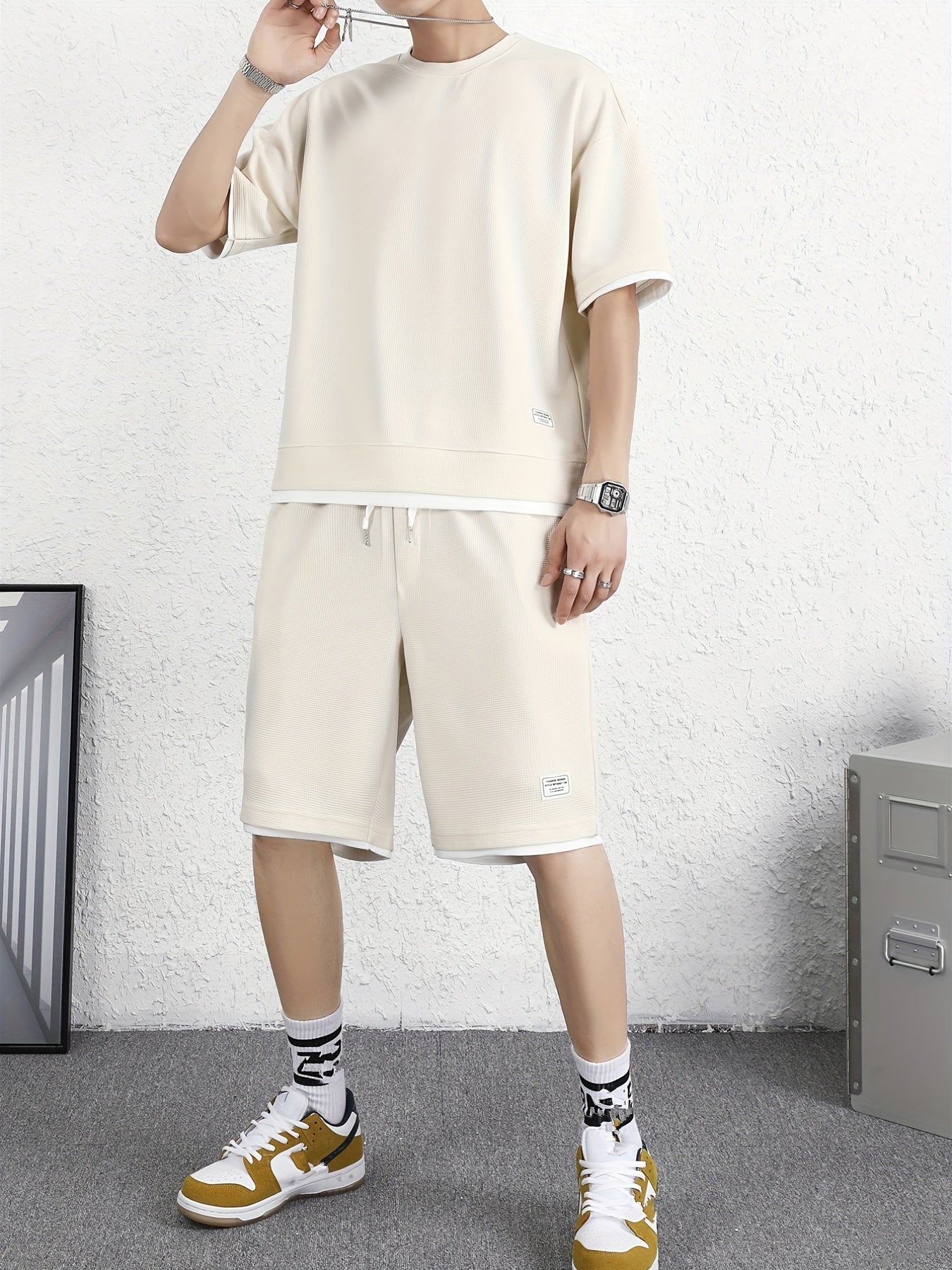 Men's 2 Piece Outfits, Solid Color, Faux Two-Piece Casual Graphic Crew Neck T-shirt And Loose Drawstring Shorts Set, Men’s Clothing