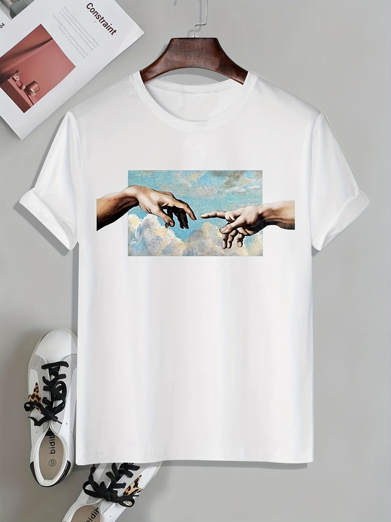 Mens Geometric Print Crew Neck T-Shirt - Soft Slight Stretch Polyester Fabric, Casual Short Sleeve Tee for Summer Spring Fall, Unique Applique Artwork, Machine Washable, Perfect Gift