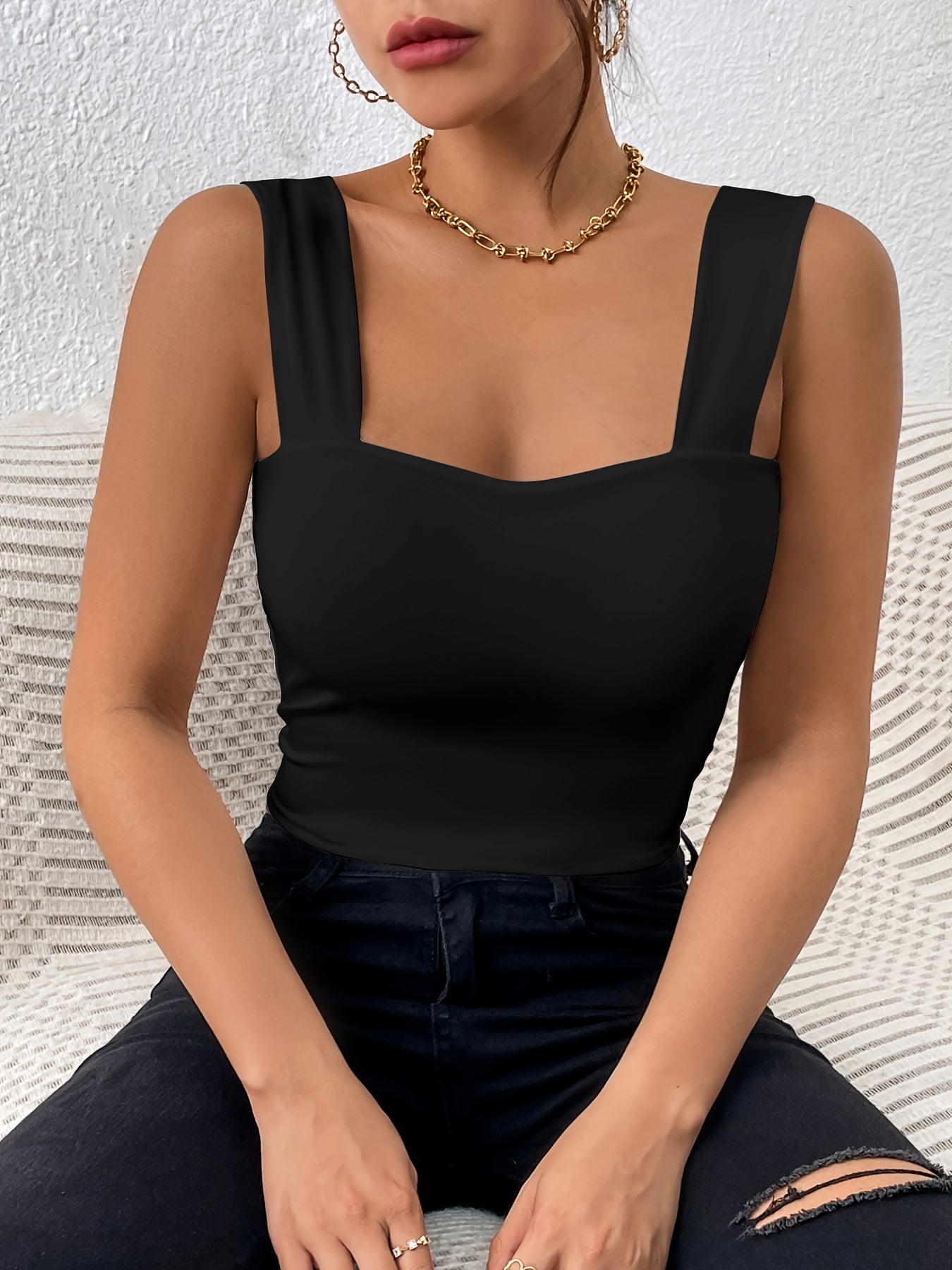 Stretchy Women's Crop Tank Top - Casual Everyday Essential - Soft, Breathable, Sleeveless, Solid Color, Comfortable, Relaxed Fit, Women's Clothing