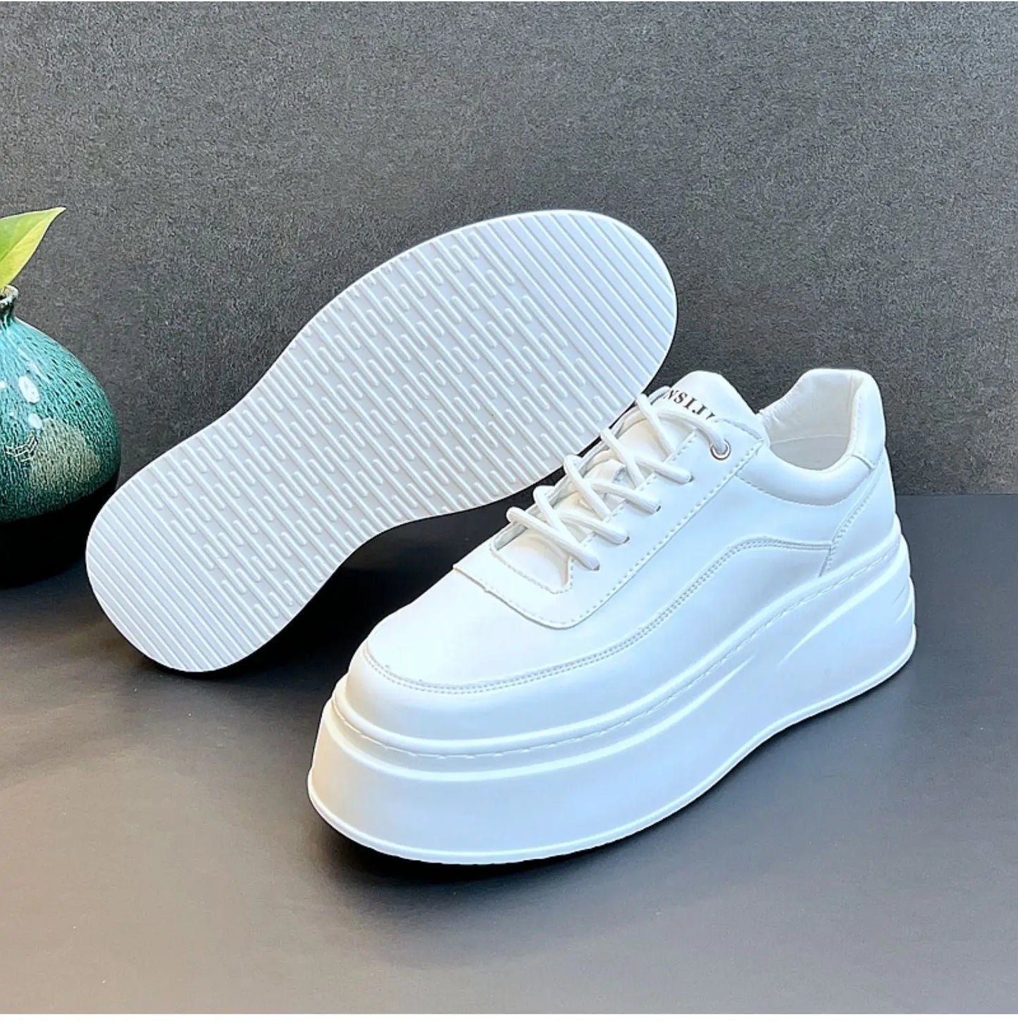 Men's Height Increasing Shoes New White Fashion Breathable Thick Soled Flat Shoes Trend Versatile Casual Board Shoes man