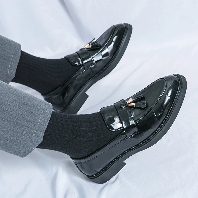 Fashion Business Chequer Loafers Men's Slip-On Brown Office Moccasins Male Dress Shoes Career Black Leather Shoes Plus Size38-47