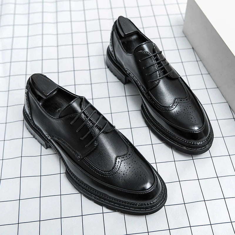 Men's leather shoes, Italian brand, versatile for business, formal wear, casual, high-quality brown, classic block shoes.