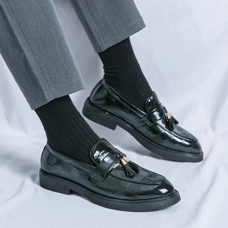 Fashion Business Chequer Loafers Men's Slip-On Brown Office Moccasins Male Dress Shoes Career Black Leather Shoes Plus Size38-47