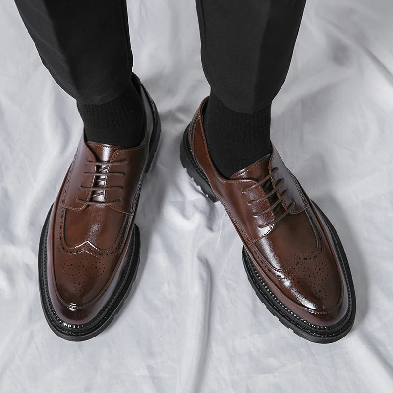 Men's leather shoes, Italian brand, versatile for business, formal wear, casual, high-quality brown, classic block shoes.