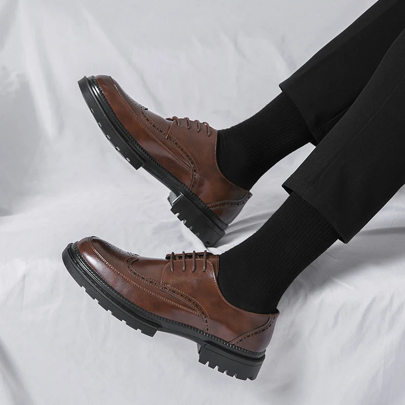 Men's leather shoes, Italian brand, versatile for business, formal wear, casual, high-quality brown, classic block shoes.