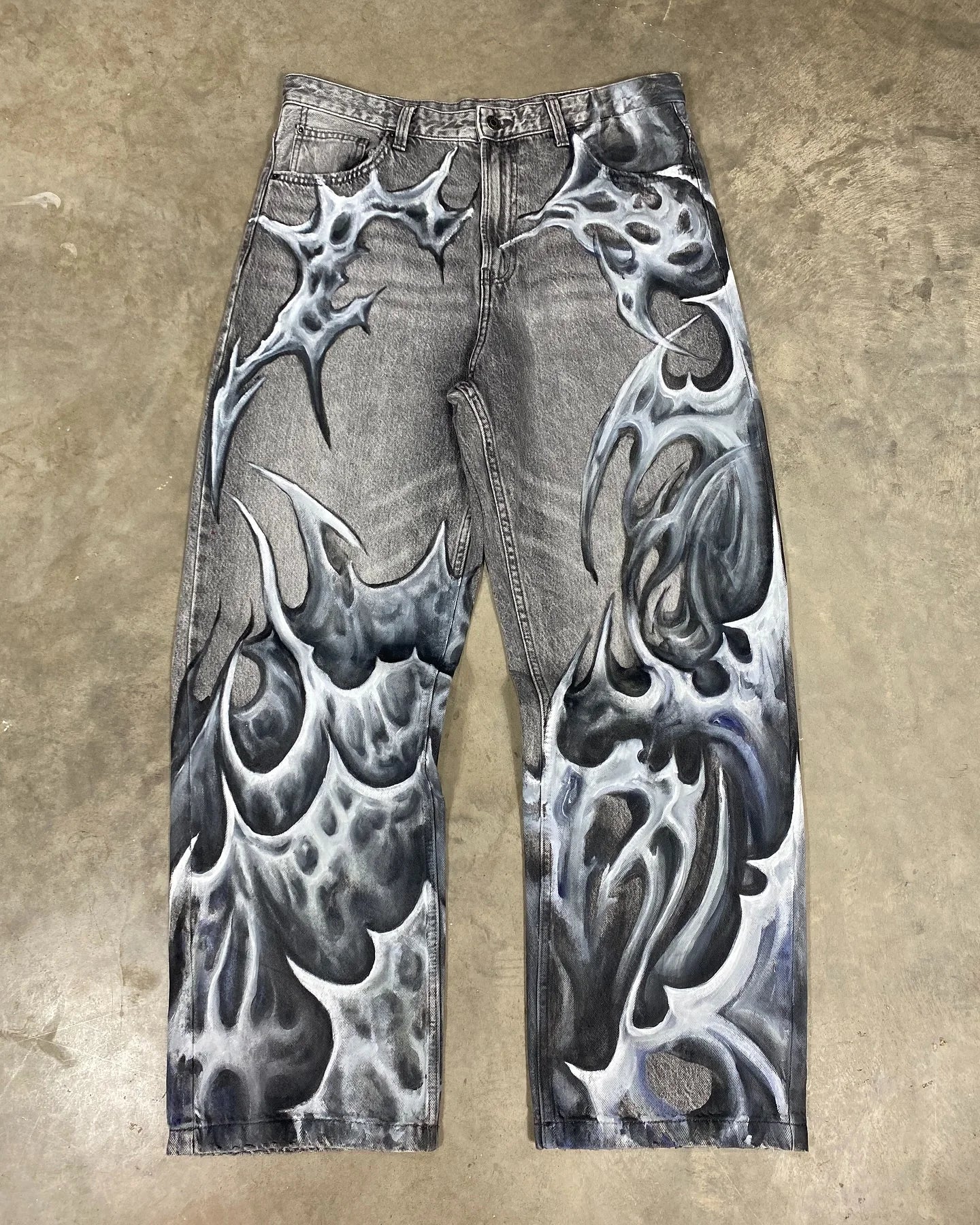 Vintage Mens Baggy Black Jeans Summer Gothic Cross Graffiti Straight Denim Pants High Street Women Casual Wide Leg Trousers