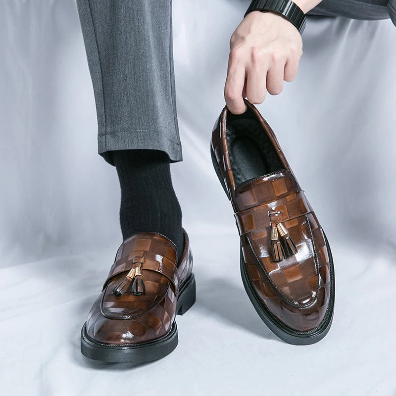Fashion Business Chequer Loafers Men's Slip-On Brown Office Moccasins Male Dress Shoes Career Black Leather Shoes Plus Size38-47