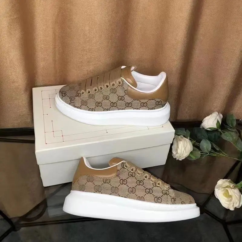 2025 new casual men's shoes, breathable and height increasing, versatile canvas shoes, trendy and casual