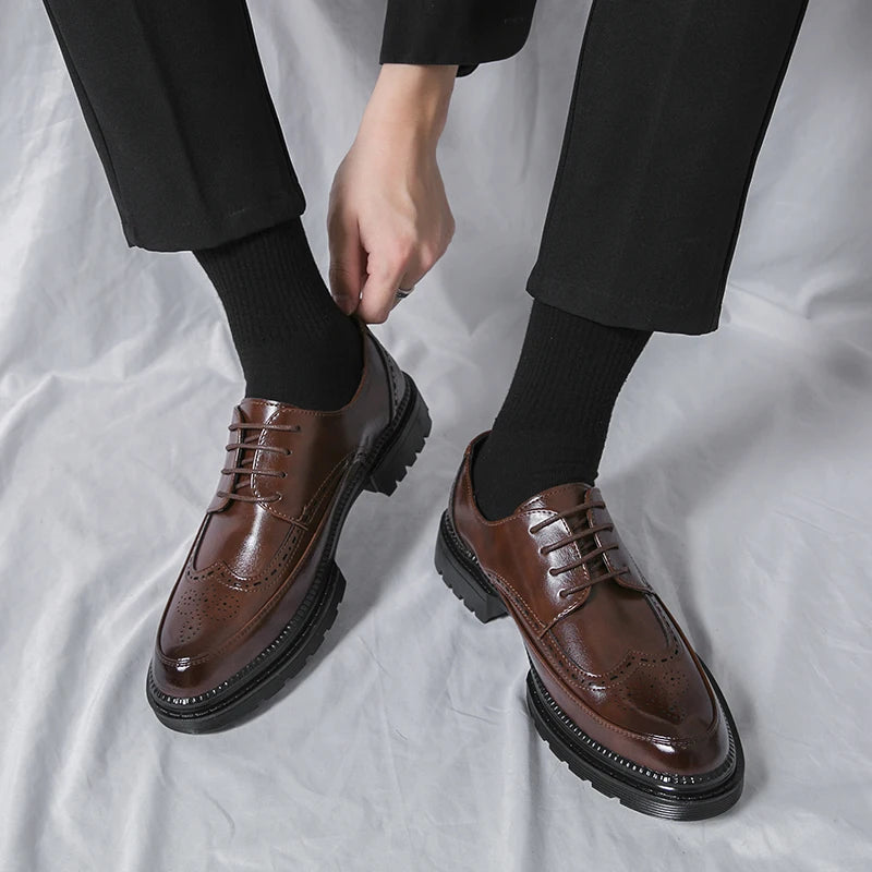Men's leather shoes, Italian brand, versatile for business, formal wear, casual, high-quality brown, classic block shoes.