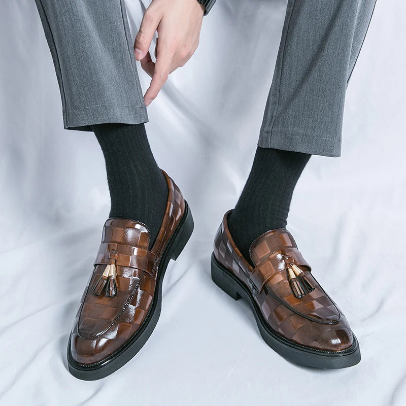 Fashion Business Chequer Loafers Men's Slip-On Brown Office Moccasins Male Dress Shoes Career Black Leather Shoes Plus Size38-47