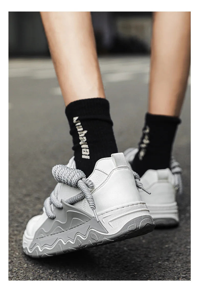 Men Casual Sneaker New Plush Lining White Sports Shoes Anti Slip Comfort Male Students Running Thick Soled Lace Up Shoes