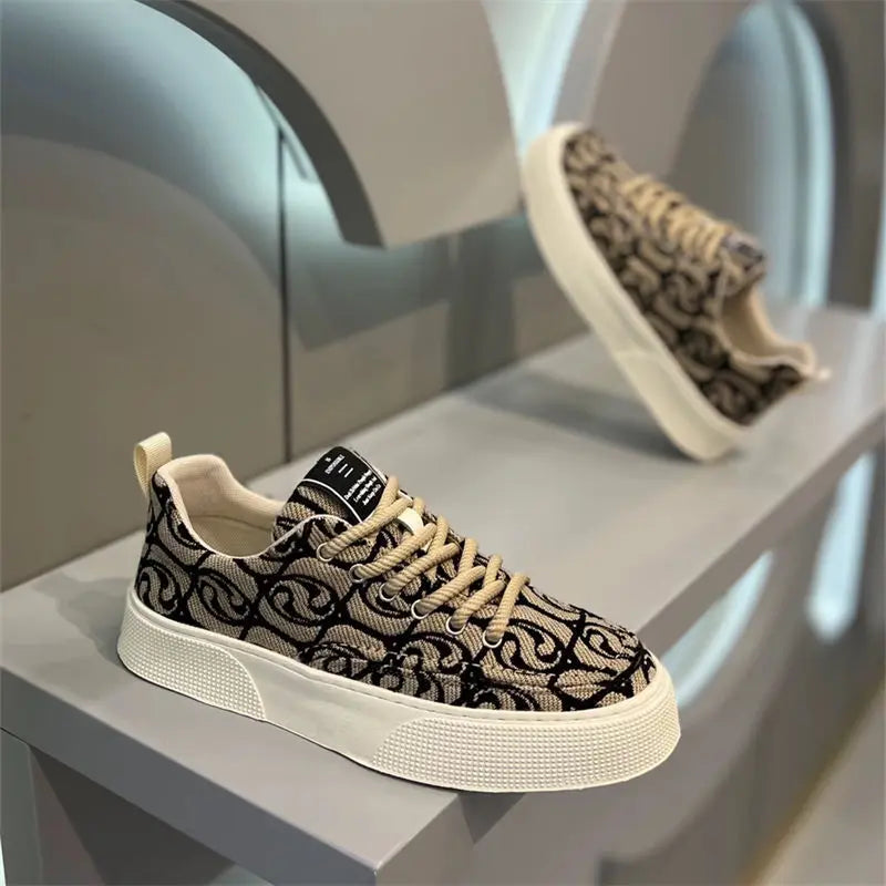 Men's Shoes Spring New Versatile Canvas Shoes Low Cut Casual Board Shoes Design Sense Sports Shoe Sneakers Men Zapatos Casuales