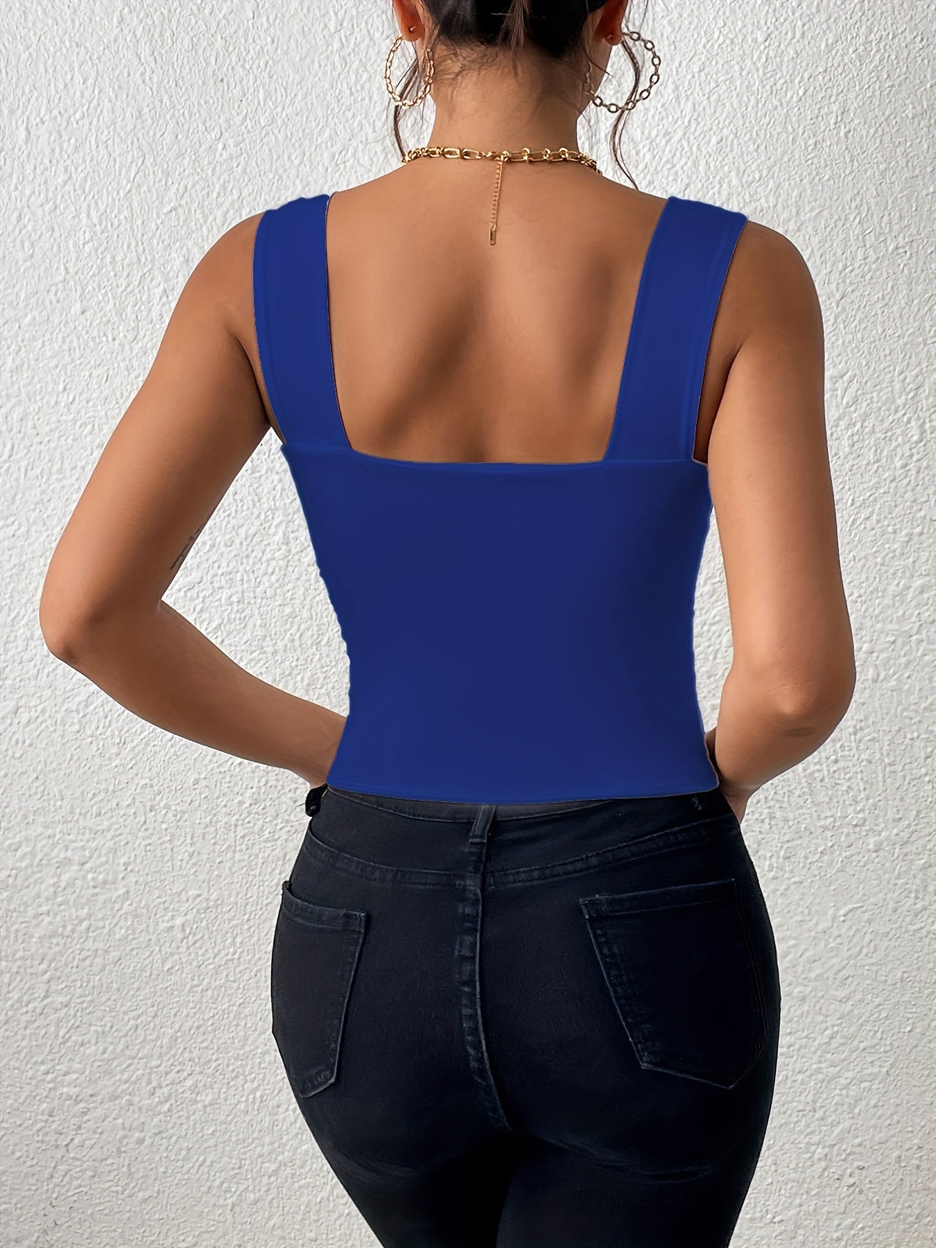 Stretchy Women's Crop Tank Top - Casual Everyday Essential - Soft, Breathable, Sleeveless, Solid Color, Comfortable, Relaxed Fit, Women's Clothing