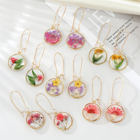 Exquisite Dried Flower Leaf Pendant Earrings - Delicate Artificial Plant Drop Dangle Jewelry for Women - Hypoallergenic Ear Studs with Leaf-Shaped Design and Natural Look