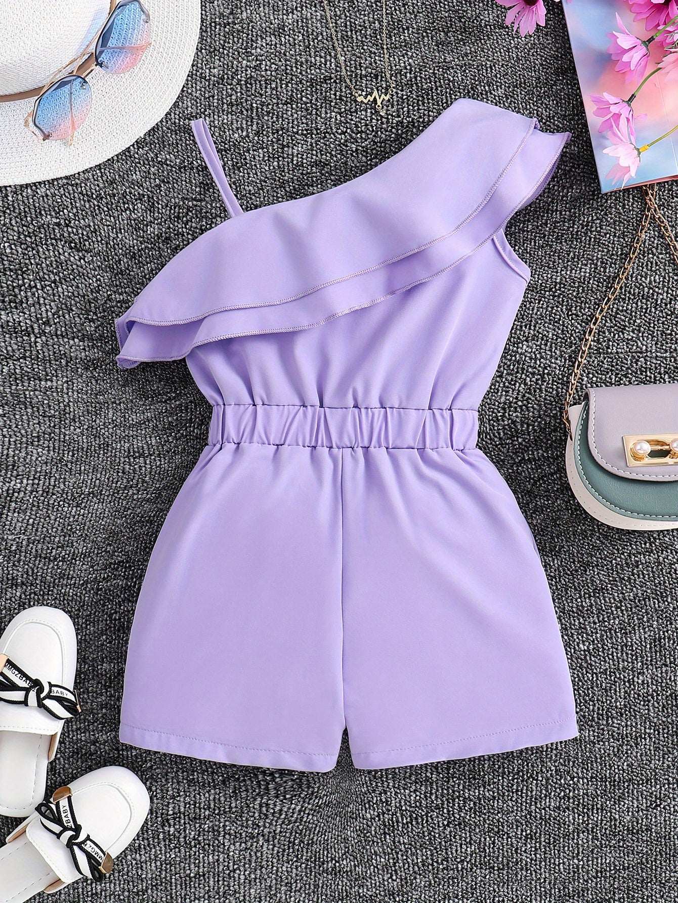 Adorable Girls' White One-Shoulder Romper Jumpsuit - Ruffled, Sleeveless, Summer Outfit for Kids - Breathable, Soft, Comfortable Clothing for Little Princesses