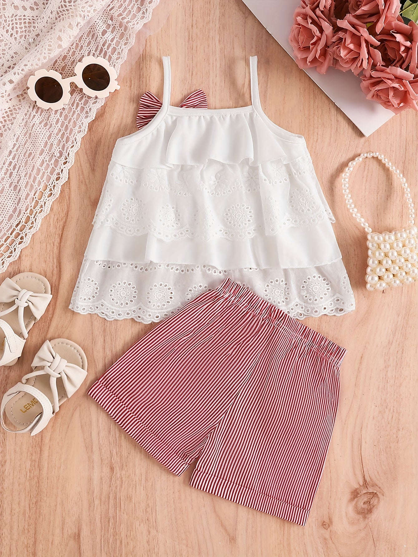 2pcs Lace Camisole Top and Elastic Waist Striped Shorts Girls Outdoor Set