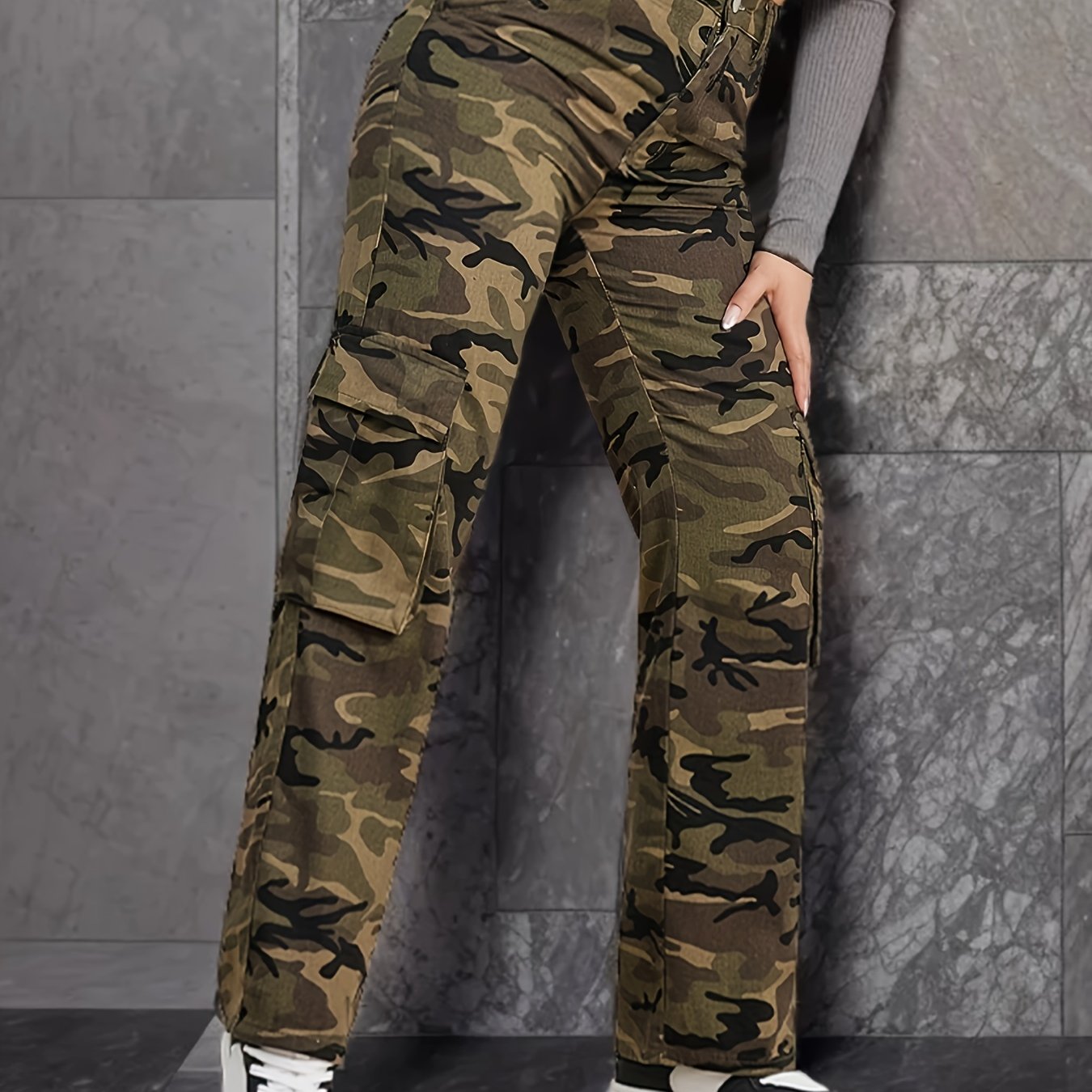 Camo Cargo Pants for Women | Vintage Y2K Straight-Leg Casual Jeans - All-Season Wear, Mid-Waist with Pockets
