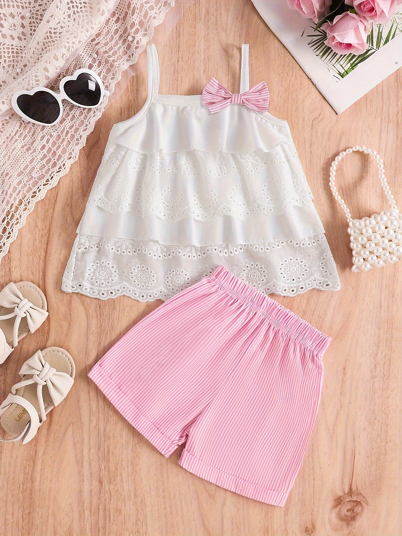 2pcs Lace Camisole Top and Elastic Waist Striped Shorts Girls Outdoor Set