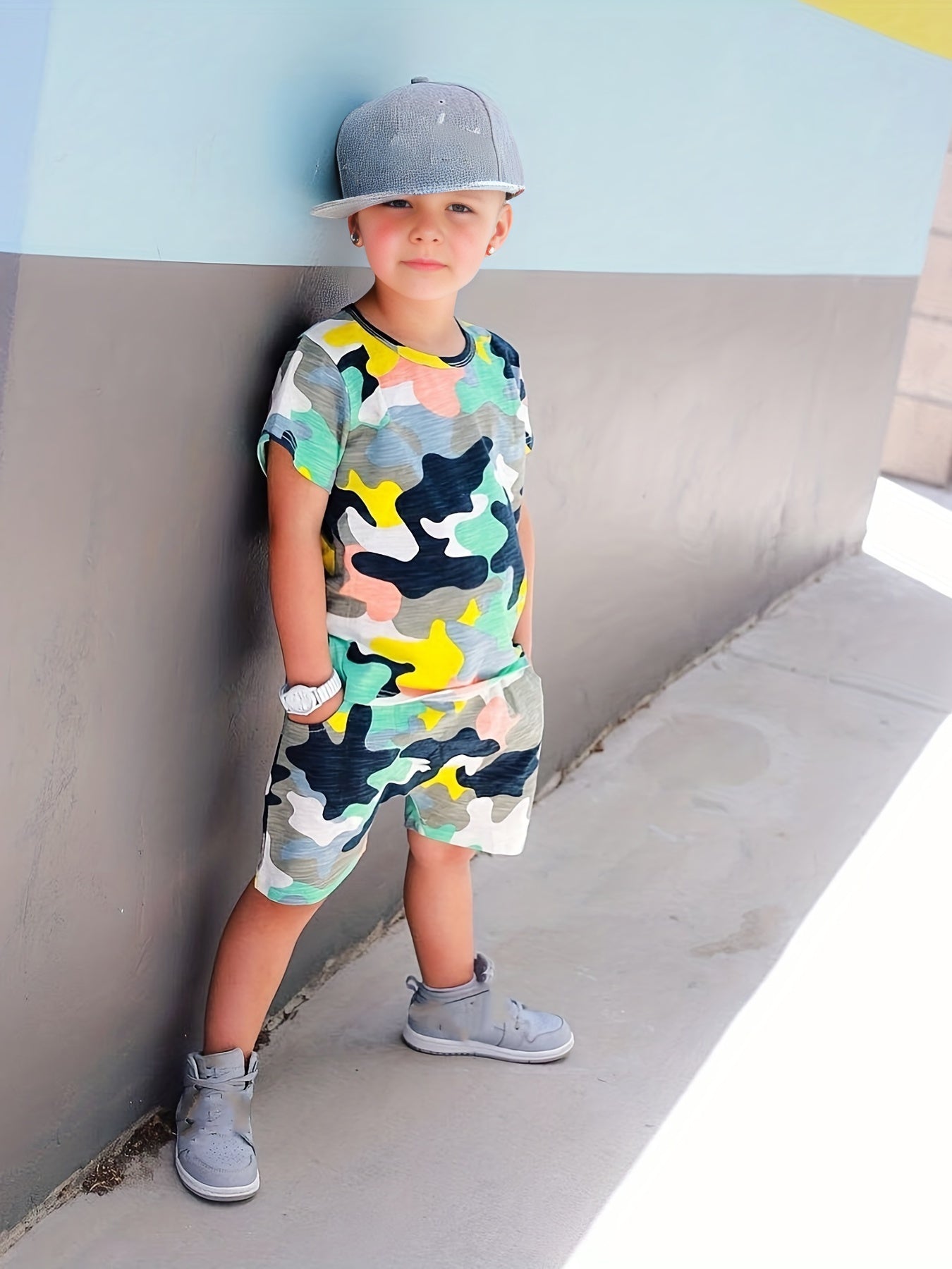 Boys Fashionable Camouflage Two-piece Set - Lightweight T-shirt & Shorts for Summer Playtime - Trendy & Comfortable Everyday Wear