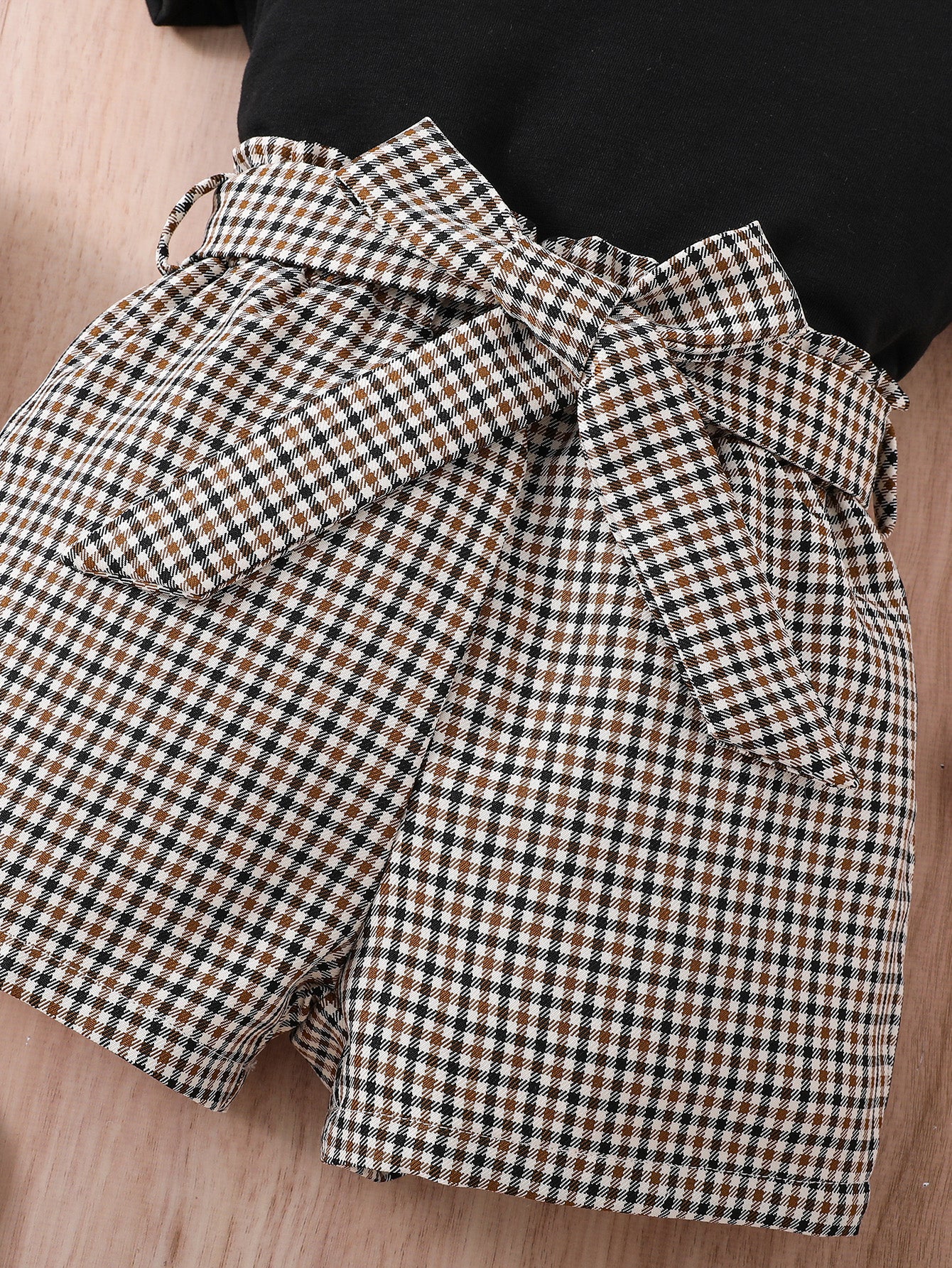 2pcs Girls Round Neck T-Shirt Ruffles Short Sleeves Tee Tops & Belted Plaid Shorts Set Summer Clothes