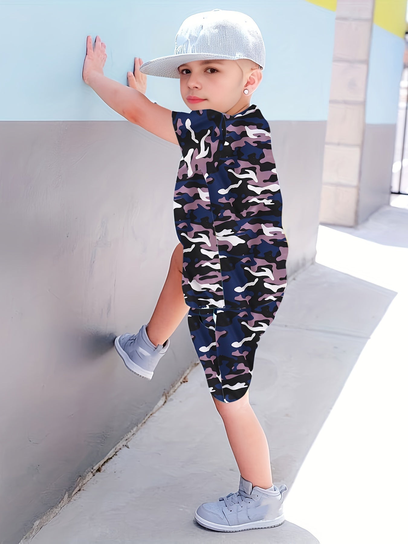 Boys Fashionable Camouflage Two-piece Set - Lightweight T-shirt & Shorts for Summer Playtime - Trendy & Comfortable Everyday Wear