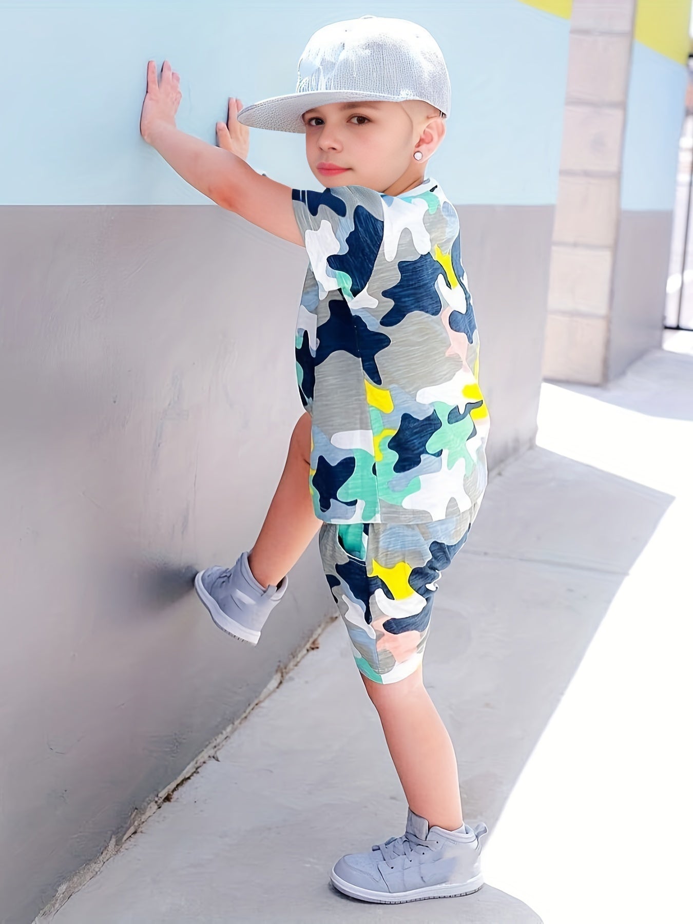 Boys Fashionable Camouflage Two-piece Set - Lightweight T-shirt & Shorts for Summer Playtime - Trendy & Comfortable Everyday Wear