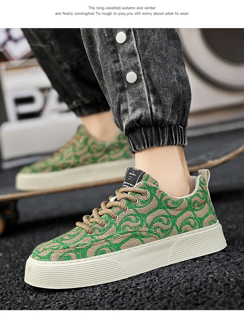 Casual Men's Canvas Shoes 2025 New Designer Men Skateboard Shoes Outdoor Breathable Flats Lace Up Walking Shoe Zapatillas Hombre