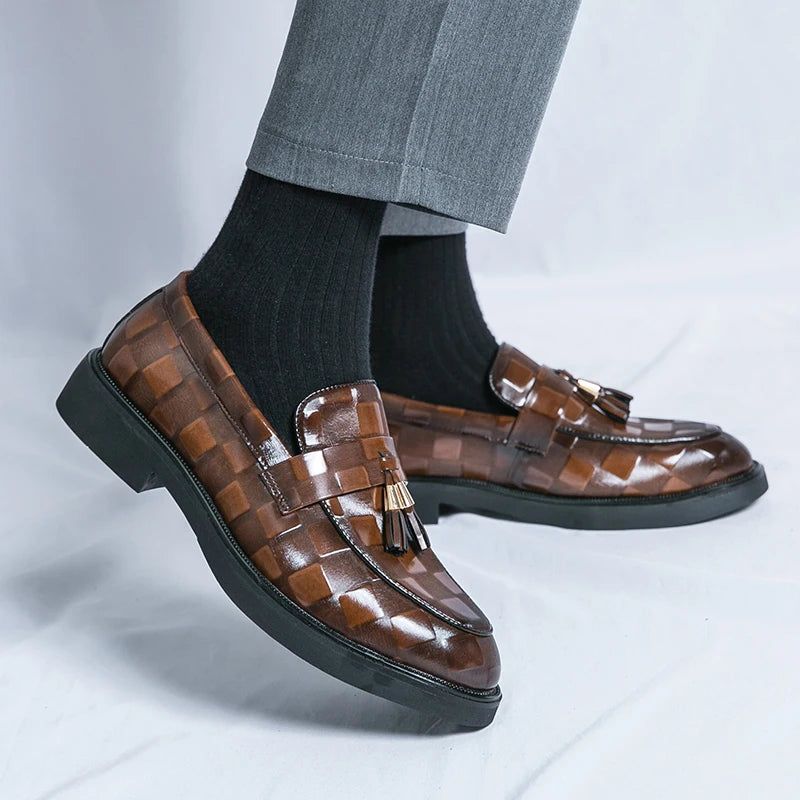 Fashion Business Chequer Loafers Men's Slip-On Brown Office Moccasins Male Dress Shoes Career Black Leather Shoes Plus Size38-47