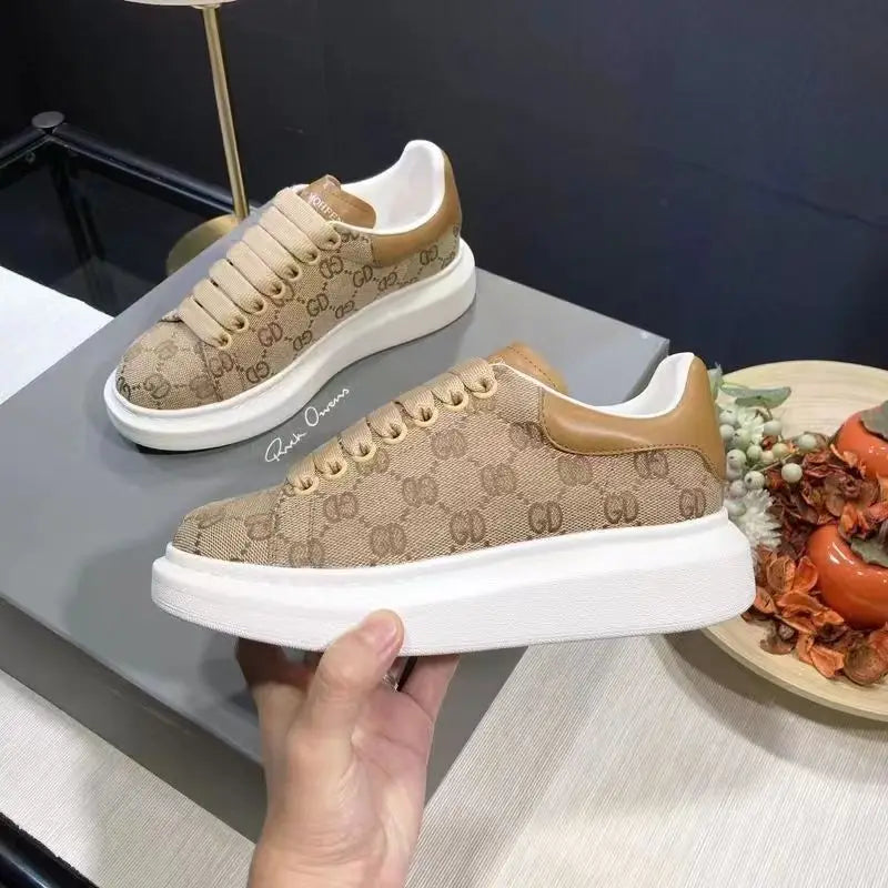 2025 new casual men's shoes, breathable and height increasing, versatile canvas shoes, trendy and casual