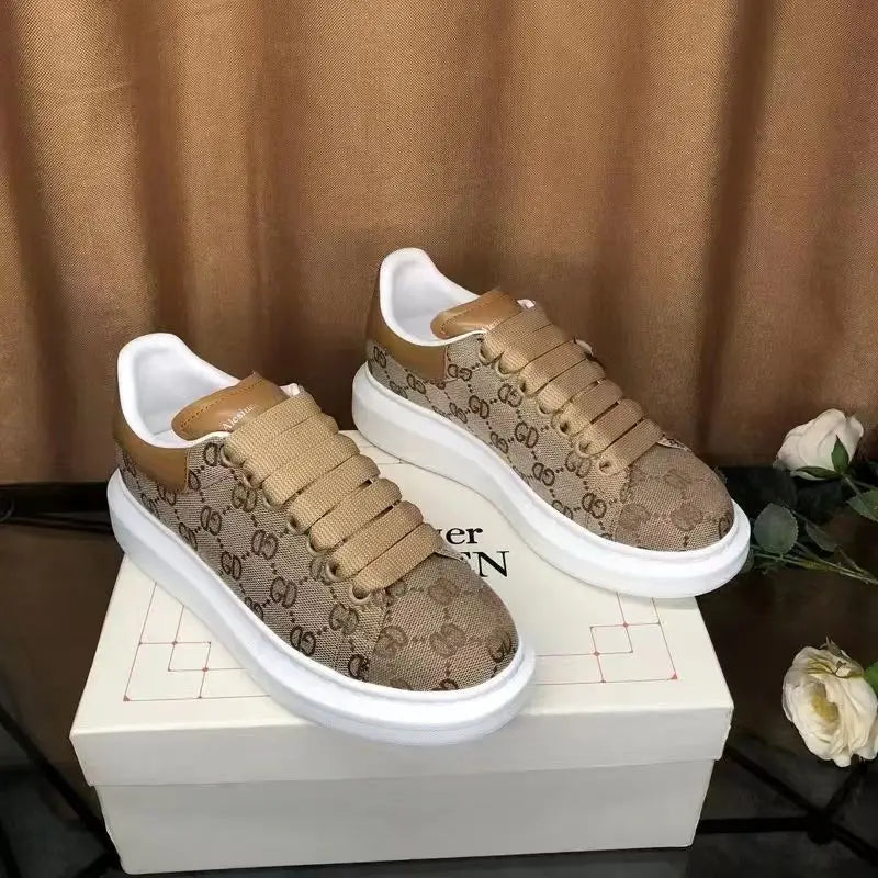 2025 new casual men's shoes, breathable and height increasing, versatile canvas shoes, trendy and casual