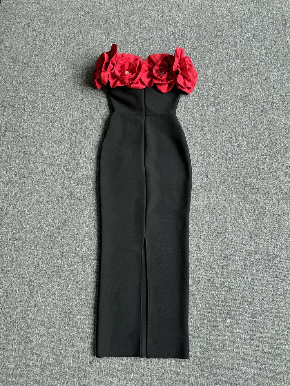 2024 High Quality Summer Women's New Black Sexy One Shoulder Dress with High Quality 3D Flower Decoration Slim Fit Bandage Dress