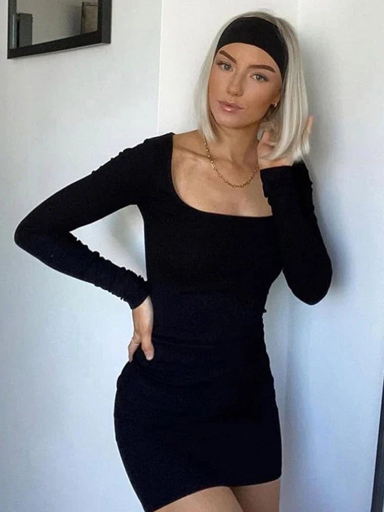 Backless 2024 Winter Bodycon Club Mini Dresses Slim Women Evening Party Clubwear Sexy Package Hip Dress Autumn Robe Wear