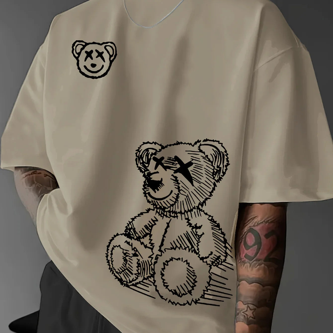 100% pure cotton casual men's summer cartoon bear print casual fashion T-shirt with a round neck and short sleeves