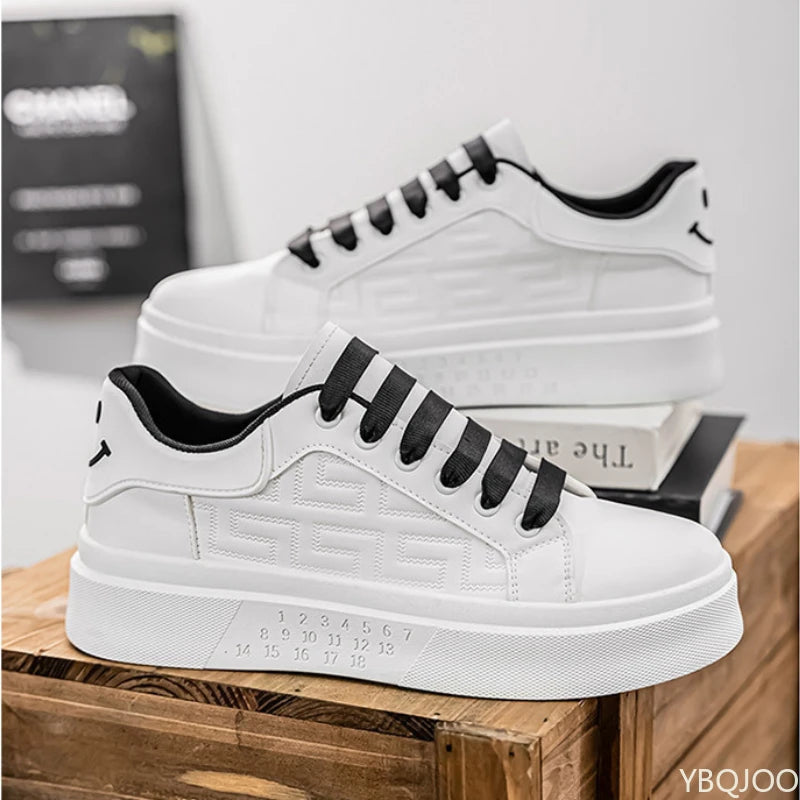 New Men's Breathable Shoes Versatile thick soled Sneakers Outdoor Casual non slip Loafers Fashion comfortable Male shoes Homme