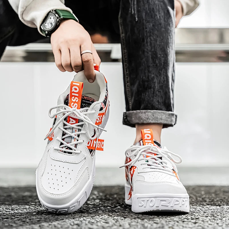 A Fashionable Casual Sneakers Suitable for Men and Women to Wear, with Breathable and Durable Casual Sports Design, Eva Soles and Fabric Insoles