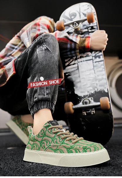 Casual Men's Canvas Shoes 2025 New Designer Men Skateboard Shoes Outdoor Breathable Flats Lace Up Walking Shoe Zapatillas Hombre