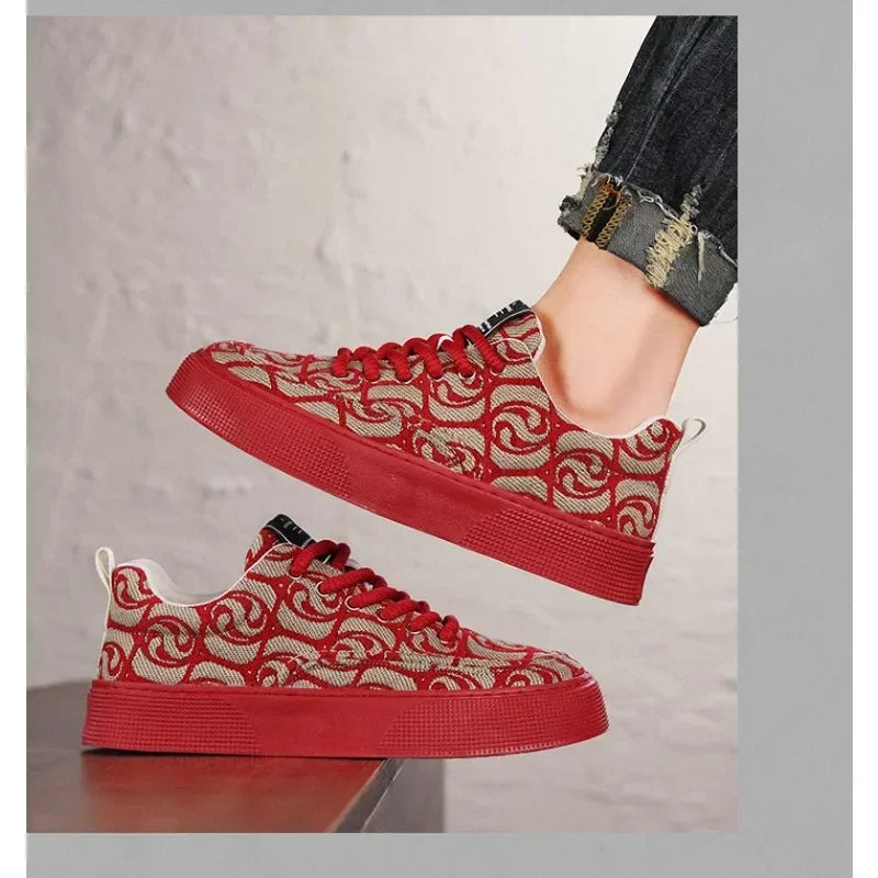 Casual Men's Canvas Shoes 2025 New Designer Men Skateboard Shoes Outdoor Breathable Flats Lace Up Walking Shoe Zapatillas Hombre