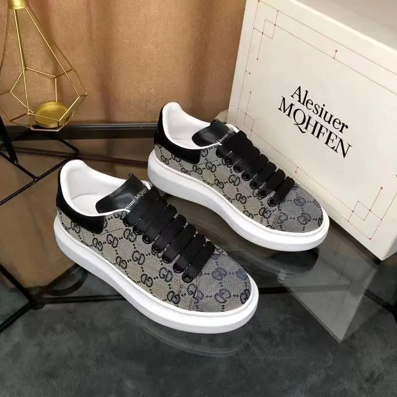 2025 new casual men's shoes, breathable and height increasing, versatile canvas shoes, trendy and casual