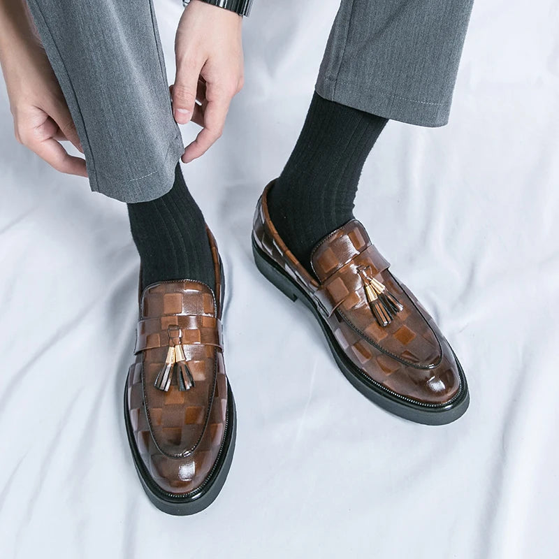 Fashion Business Chequer Loafers Men's Slip-On Brown Office Moccasins Male Dress Shoes Career Black Leather Shoes Plus Size38-47