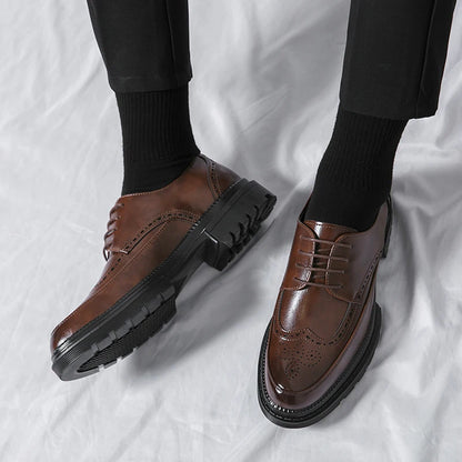 Men's leather shoes, Italian brand, versatile for business, formal wear, casual, high-quality brown, classic block shoes.