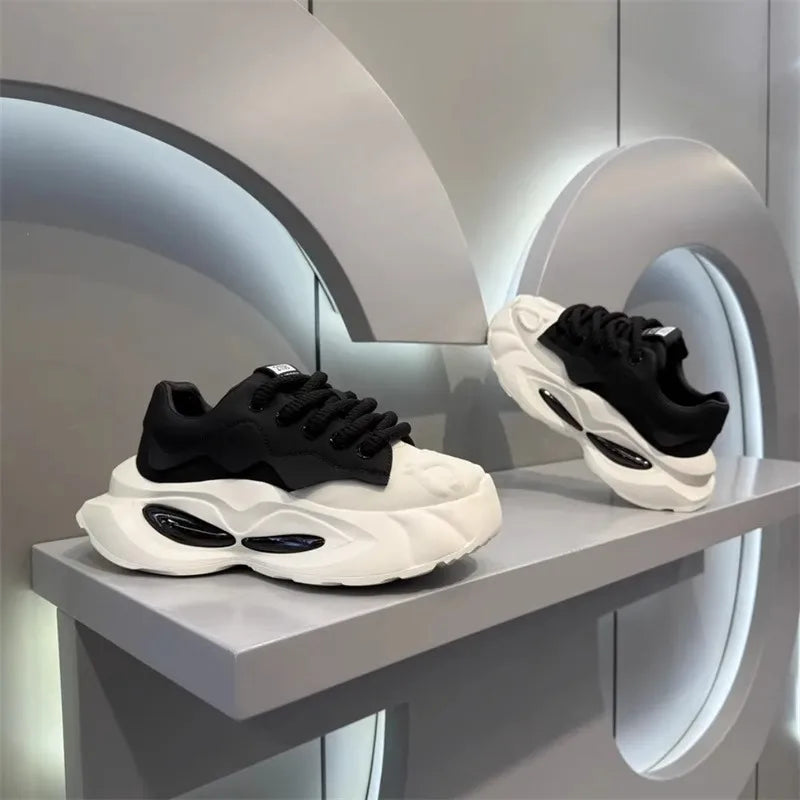 2025 New Men's Classic Sneakers Trendy Versatile Fashion Casual Shoes Thick soled Height Boosting Lightweight Running Shoes