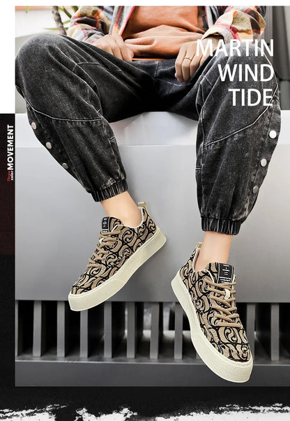 Casual Men's Canvas Shoes 2025 New Designer Men Skateboard Shoes Outdoor Breathable Flats Lace Up Walking Shoe Zapatillas Hombre