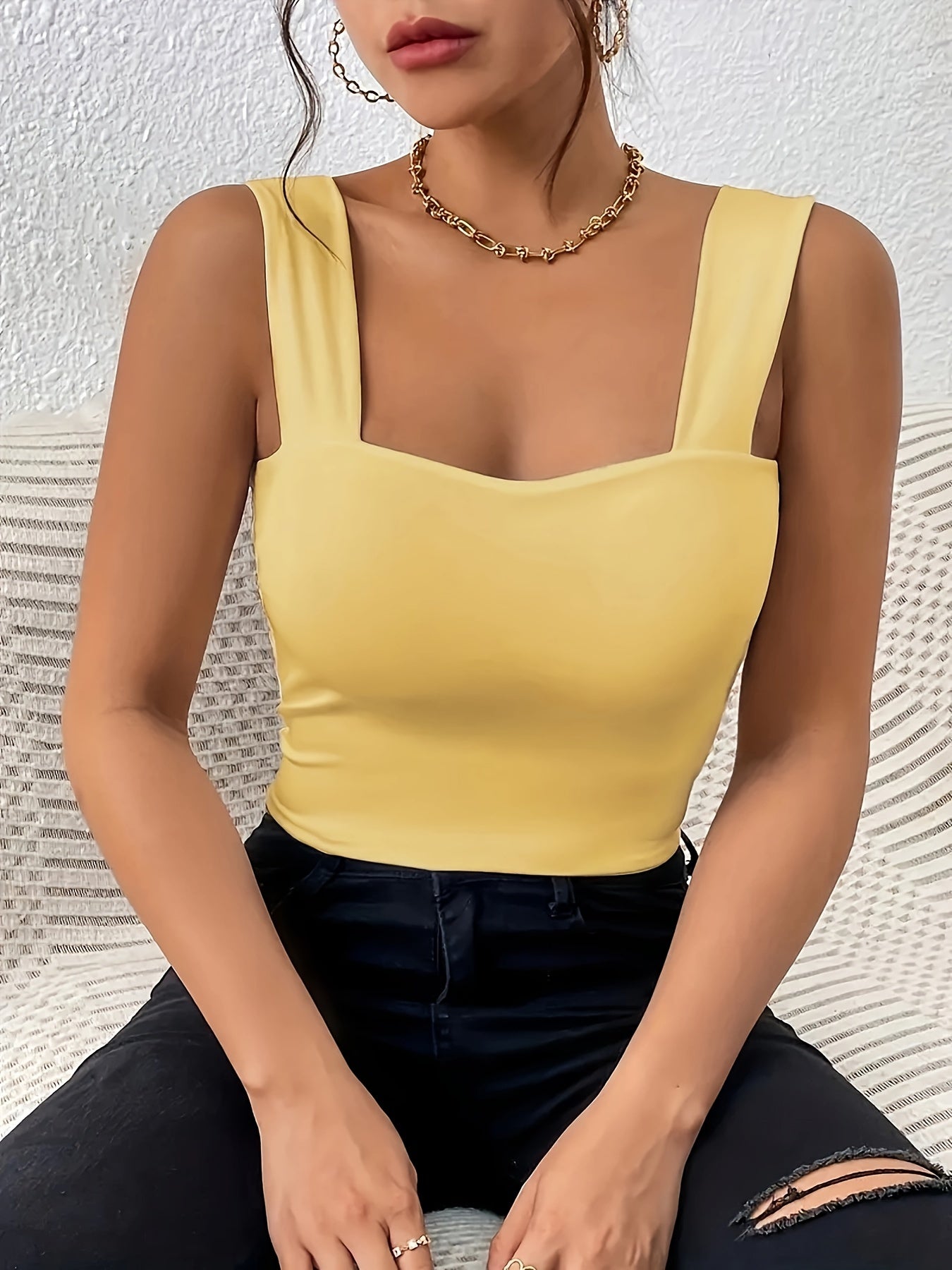Stretchy Women's Crop Tank Top - Casual Everyday Essential - Soft, Breathable, Sleeveless, Solid Color, Comfortable, Relaxed Fit, Women's Clothing