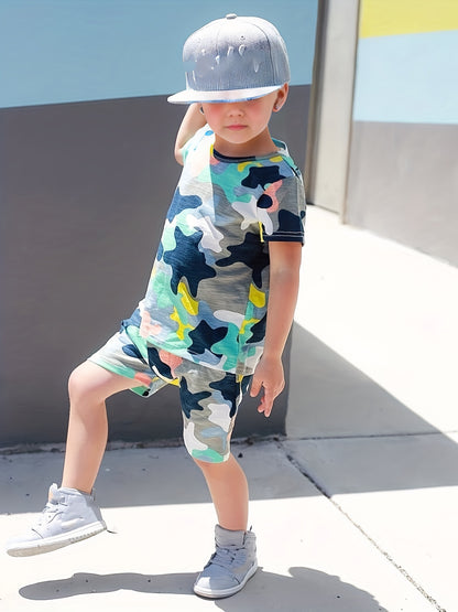 Boys Fashionable Camouflage Two-piece Set - Lightweight T-shirt & Shorts for Summer Playtime - Trendy & Comfortable Everyday Wear