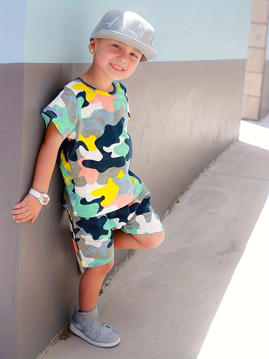 Boys Fashionable Camouflage Two-piece Set - Lightweight T-shirt & Shorts for Summer Playtime - Trendy & Comfortable Everyday Wear