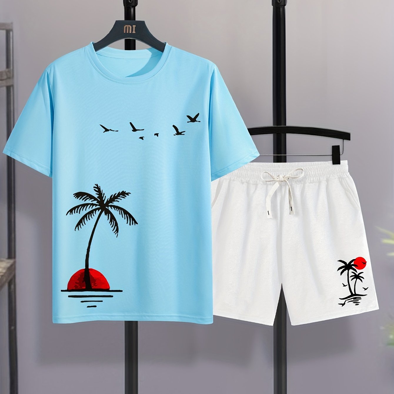 Mens 2Pcs Coconut Tree Print Outfit - Lightweight & Comfortable Casual T-Shirt & Drawstring Shorts Set - Perfect Summer Style with Quick-Dry Technology