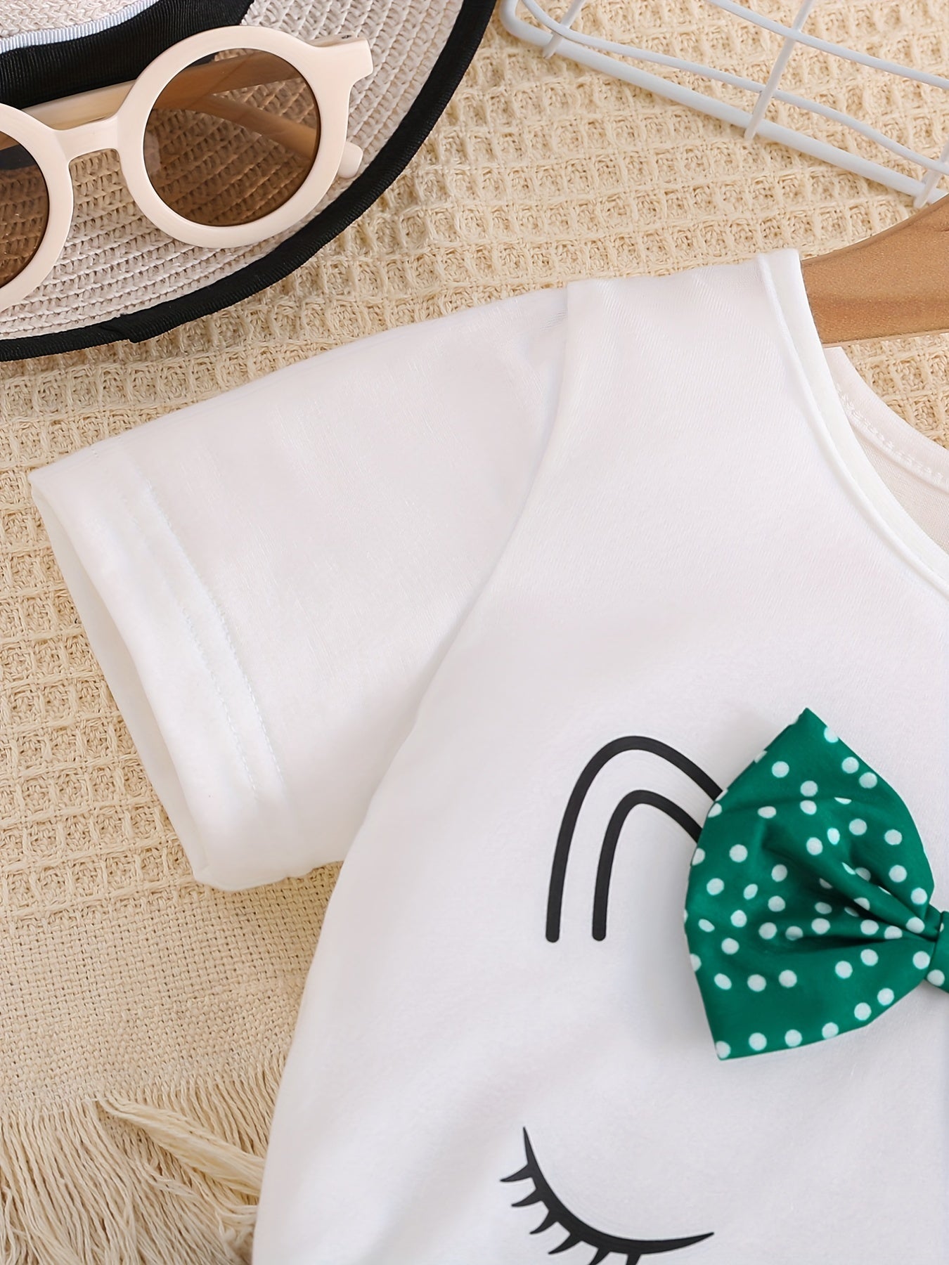 2pcs Girls Cute Cat Graphic Bow T-Shirts Round Neck Short Sleeve Tees Top & Elastic Waist Polka Dots Ruffled Hem Shorts Set Kids Summer Clothes
